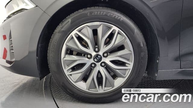 Kia K5 гибрид 3세대 Noblesse, 2021 все фото