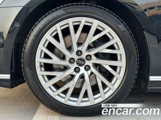 Audi A8 (D5) 55 TFSI Quattro LWB, 2021 все фото