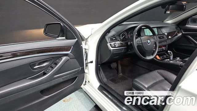 BMW 5시리즈 (F10), 2012 11