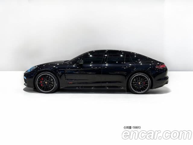 Porsche Panamera (971) 4.0 GTS, 2020 1