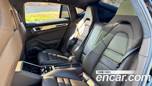 Porsche Panamera (971) 4.0 GTS, 2020 12