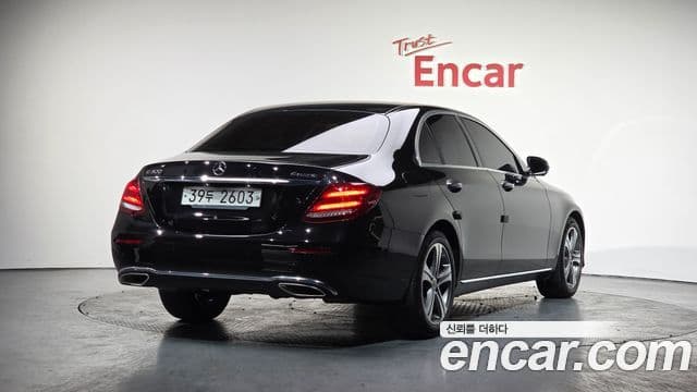 Mercedes-Benz E-класс W213 Avantgarde, 2018 2