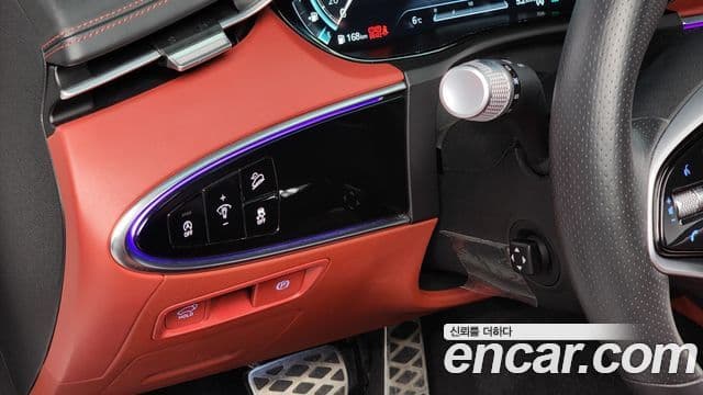 Genesis GV70, 2022 13