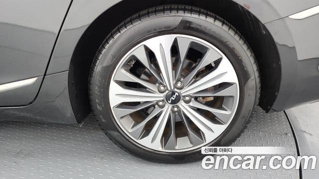 Kia K8 гибрид Noblesse, 2022 все фото