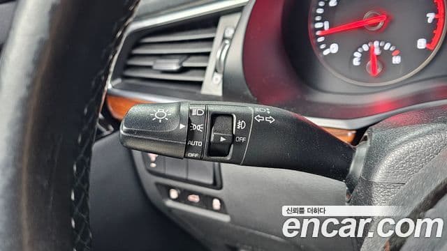 Kia All New K7 3.0 LPI Prestige (арендный автомобиль), 2017 13