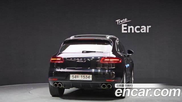 Porsche Macan 95B, 2017 4