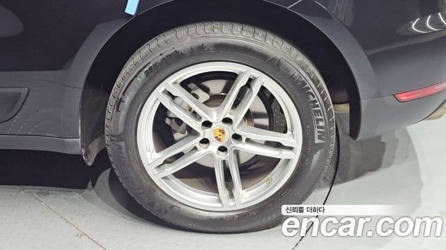 Porsche Macan 95B, 2017 все фото