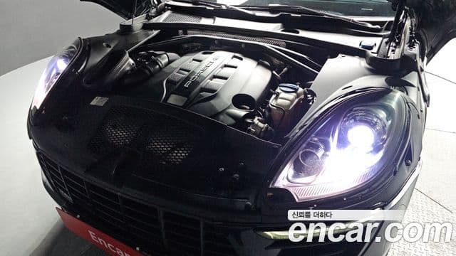 Porsche Macan 95B, 2017 6