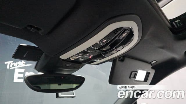 Porsche Macan 95B, 2017 16