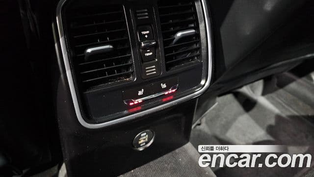 Porsche Macan 95B, 2017 18