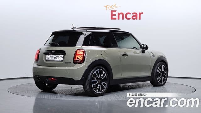 Mini Cooper 3세대, 2019 2