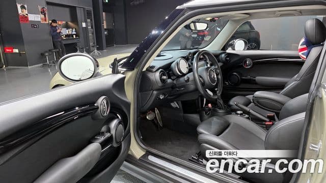 Mini Cooper 3세대, 2019 11