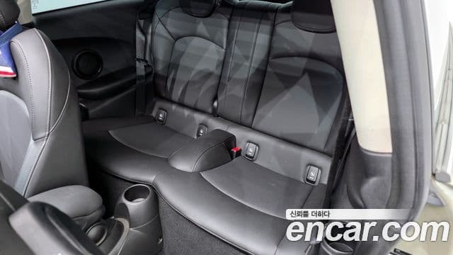 Mini Cooper 3세대, 2019 12