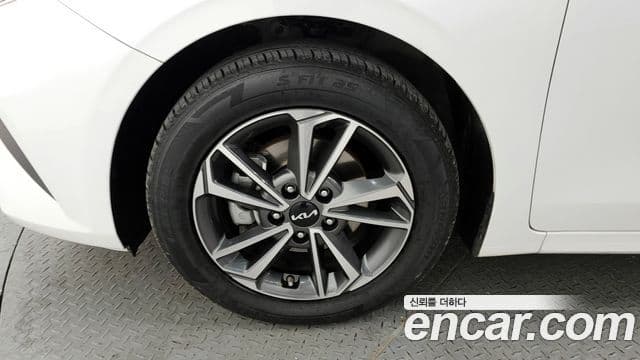 Kia The / новый New K3 2세대 Trendy, 2024 все фото