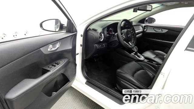 Kia The / новый New K3 2세대 Trendy, 2024 10