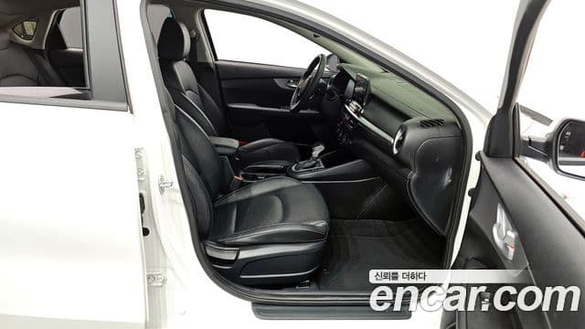 Kia The / новый New K3 2세대 Trendy, 2024 11