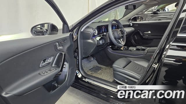 Mercedes-Benz A-класс W177 A220 седан, 2020 10