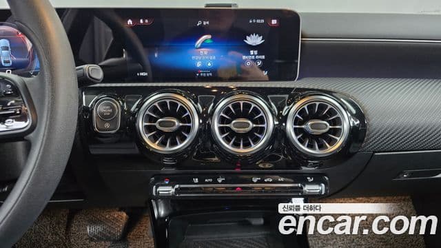 Mercedes-Benz A-класс W177 A220 седан, 2020 14