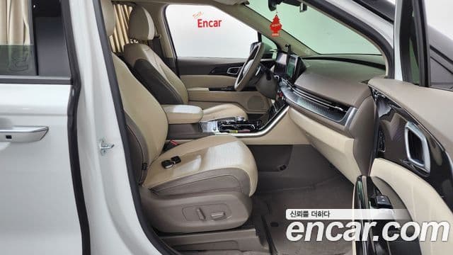 Kia Carnival 4세대 Signature, 2022 11