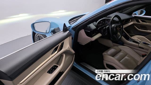 Porsche 타이칸 4S, 2020 12