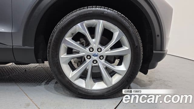 Ford Explorer 6세대 3.0 Platinum 4WD, 2021 все фото