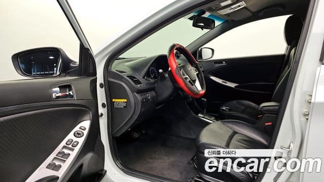 Hyundai Accent(новый кузов / новое поколение) 1.6 GDI top, 2012 11