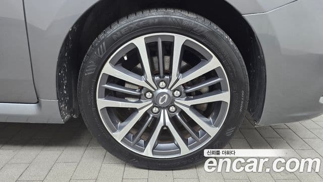 Renault Korea(Samsung) SM7 Nova LPLI 2.0 LPe для людей с инвалидностью, 2019 все фото