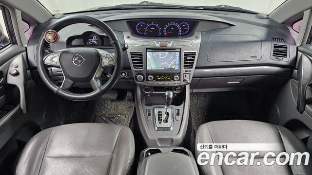 KG모빌리티(SsangYong) Korando 투리스모 4WD Extreme 9인승, 2015 7