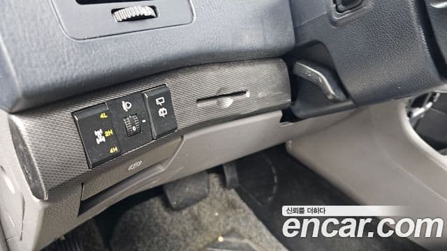 KG모빌리티(SsangYong) Korando 투리스모 4WD Extreme 9인승, 2015 15