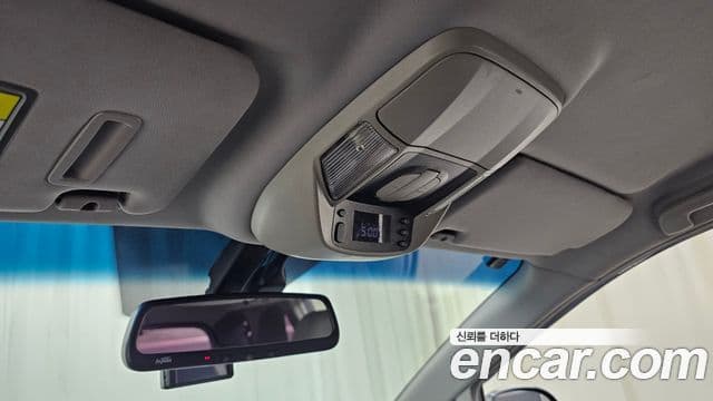 KG모빌리티(SsangYong) Korando 투리스모 4WD Extreme 9인승, 2015 18