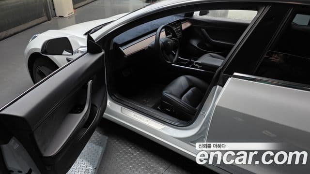 Tesla модель 3 Standard Range Plus, 2020 10