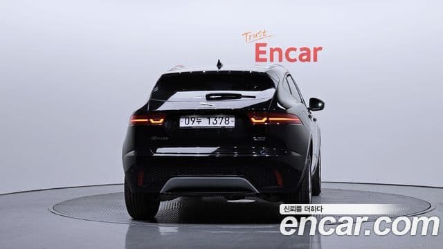 Jaguar E-PACE D180 S, 2019 4
