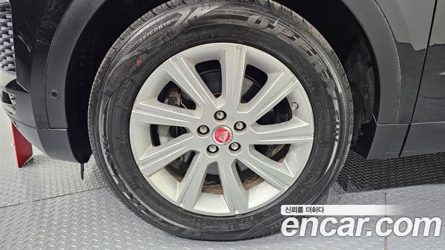 Jaguar E-PACE D180 S, 2019 все фото