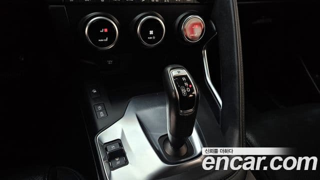 Jaguar E-PACE D180 S, 2019 9