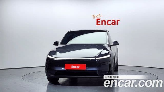 Tesla модель Y, 2025 3