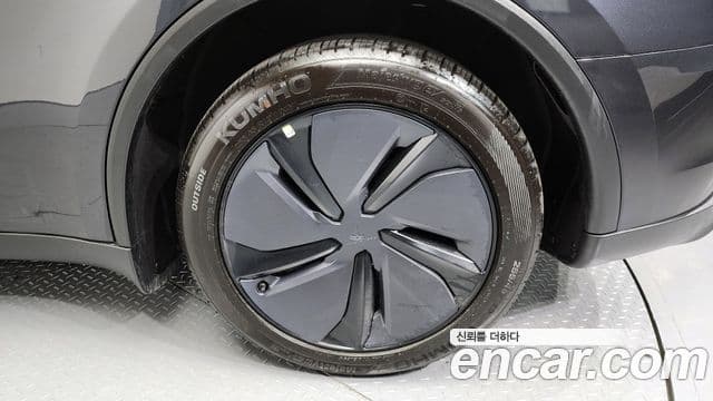 Tesla модель Y, 2025 все фото