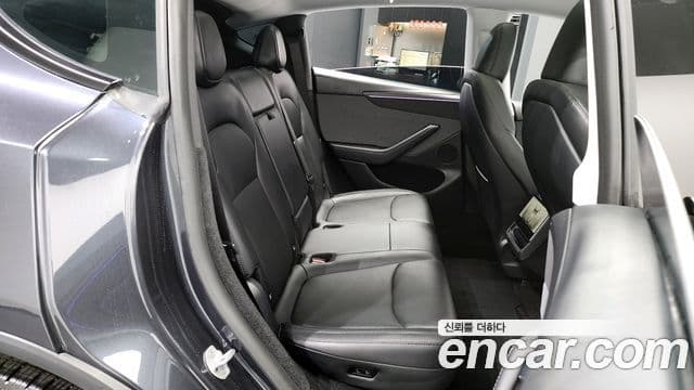 Tesla модель Y, 2025 12