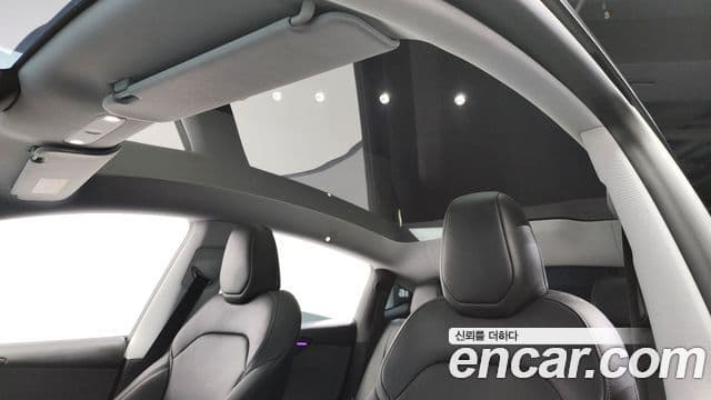 Tesla модель Y, 2025 19