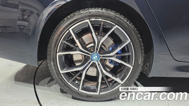 BMW 5시리즈 (G30) 530e M Sport, 2023 все фото