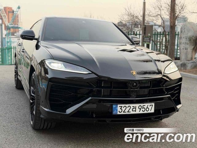 Lamborghini Urus 4.0 V8 SE, 2026 1