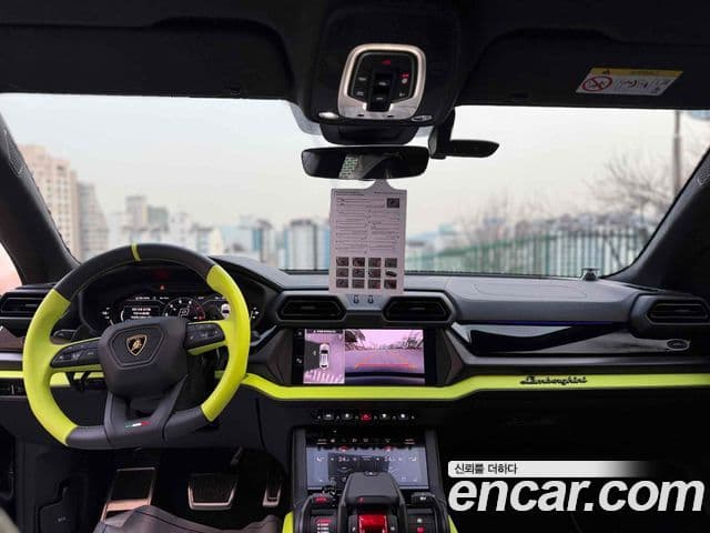 Lamborghini Urus 4.0 V8 SE, 2026 7