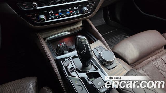 BMW 5시리즈 (G30) 530i M Sport Plus, 2018 9