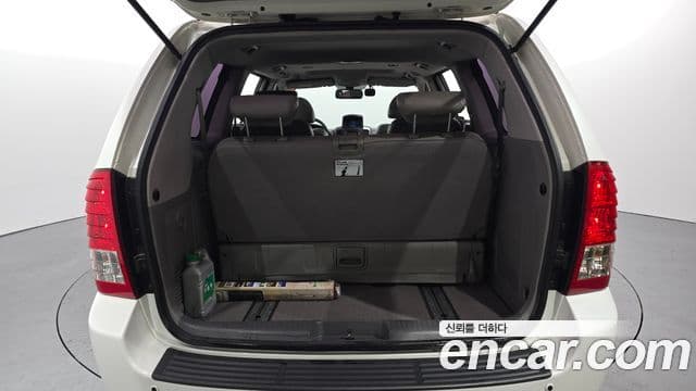 Kia Carnival R Premium, 2013 20