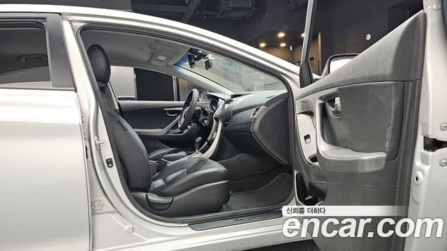 Hyundai Avante MD Luxury, 2012 11