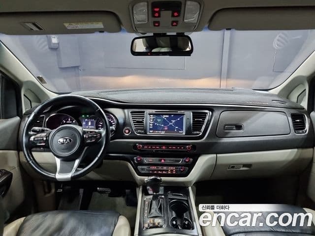 Kia All New Carnival Luxury, 2016 8