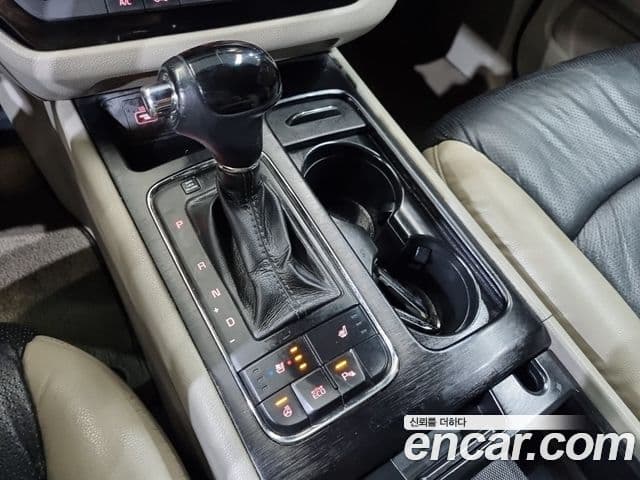 Kia All New Carnival Luxury, 2016 13