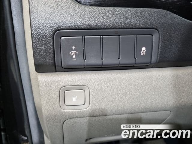Kia All New Carnival Luxury, 2016 15