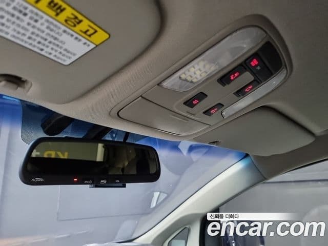 Kia All New Carnival Luxury, 2016 16