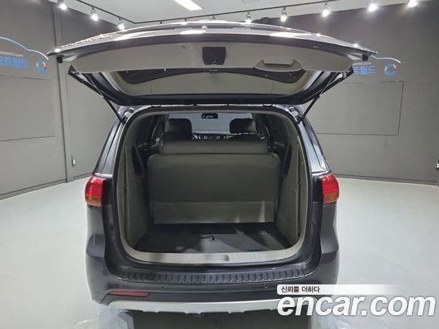 Kia All New Carnival Luxury, 2016 19