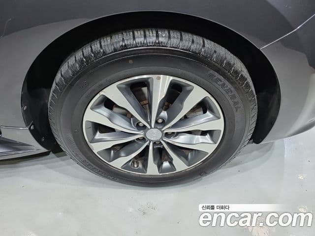 Kia All New Carnival Luxury, 2016 20